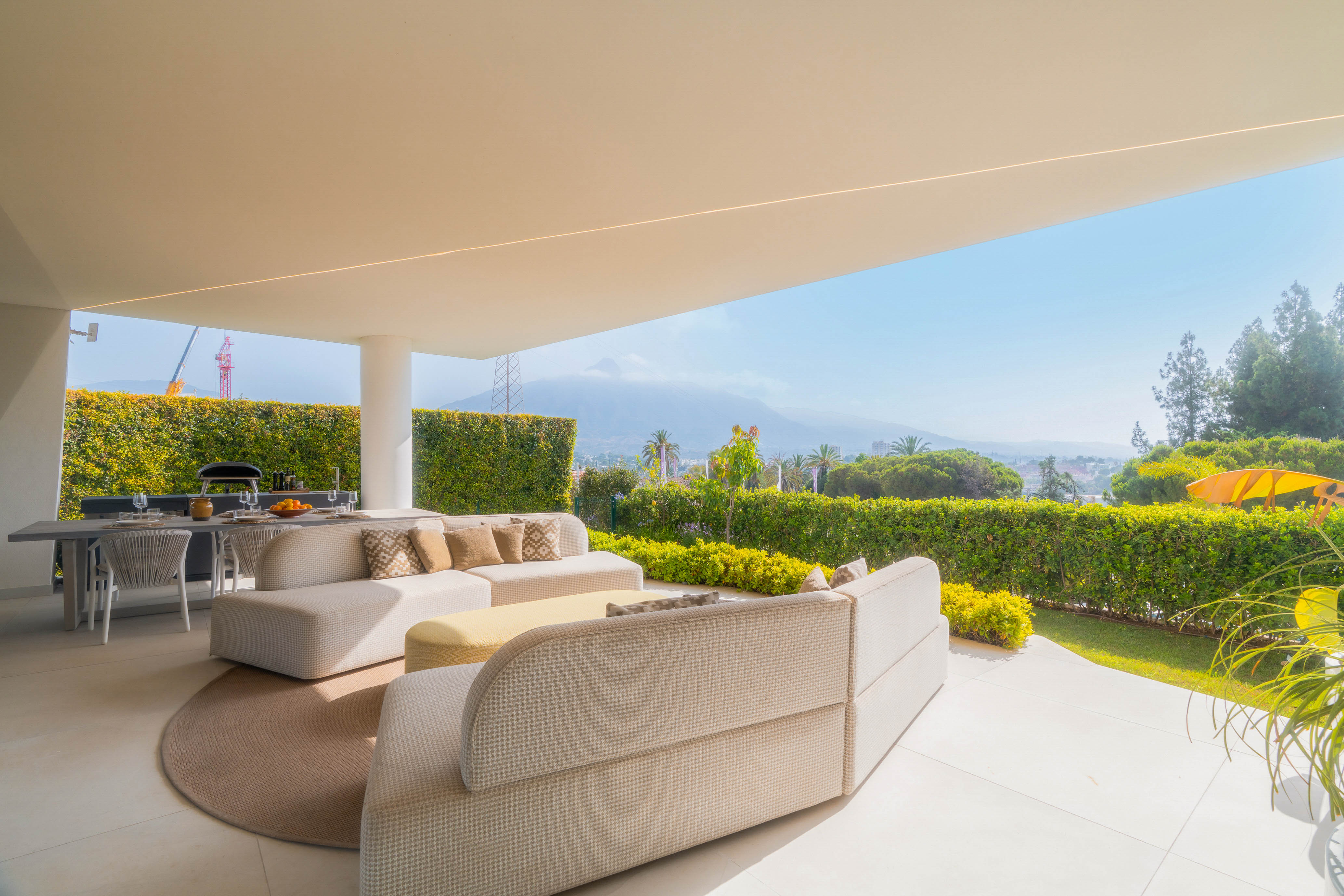 Villa · Marbella · (885-00372P)