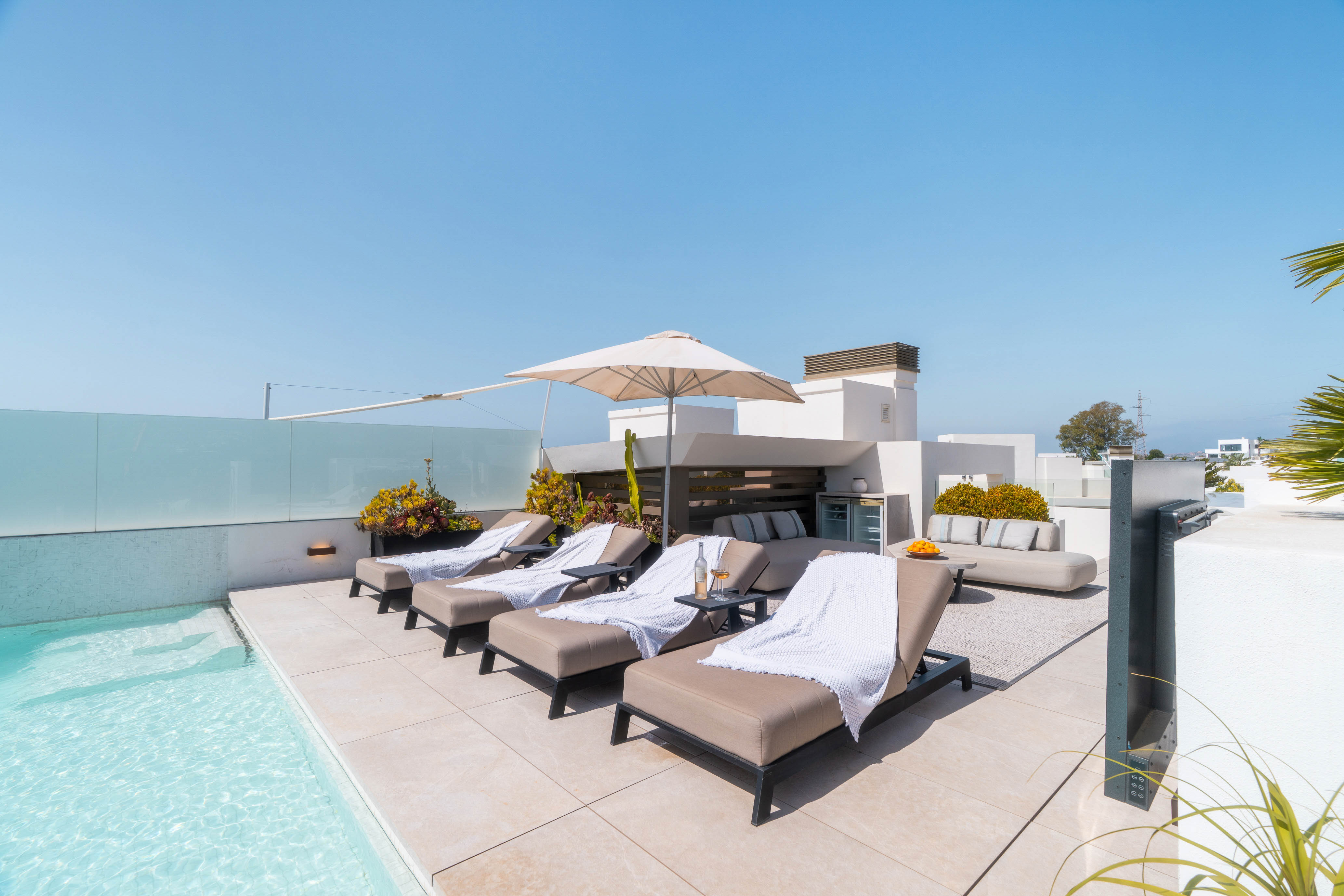 Villa · Marbella · (885-00372P)