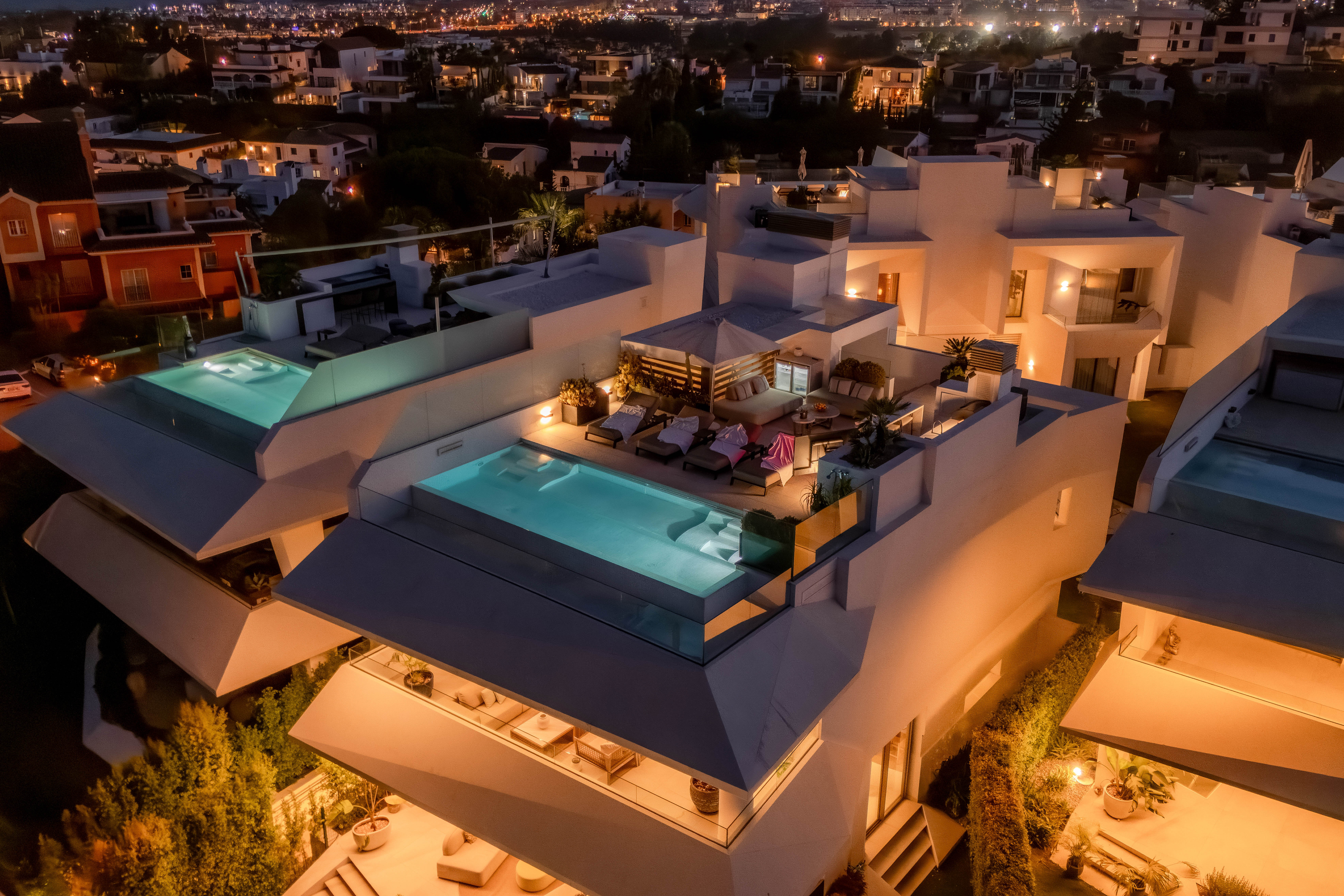 Villa · Marbella · (885-00372P)