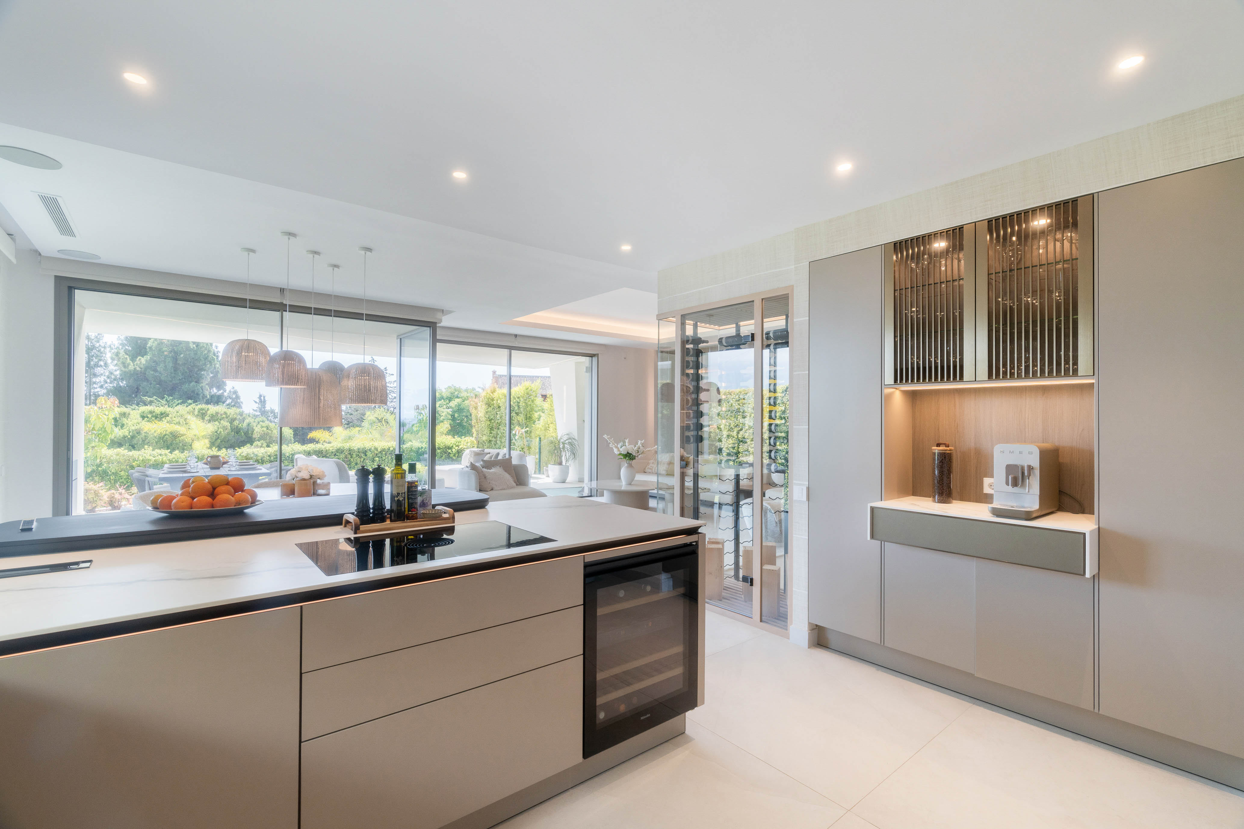 Villa · Marbella · (885-00372P)