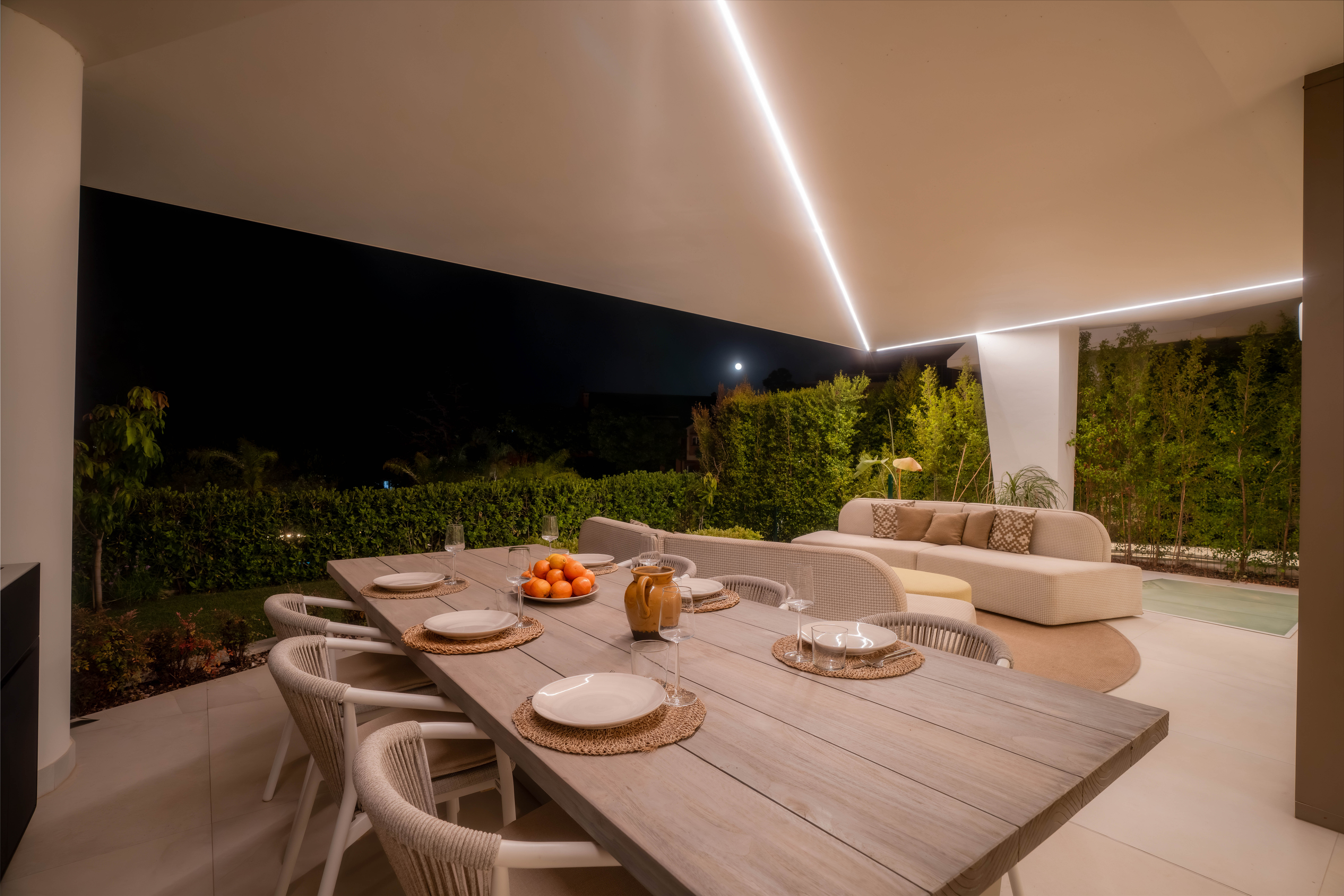 Villa · Marbella · (885-00372P)