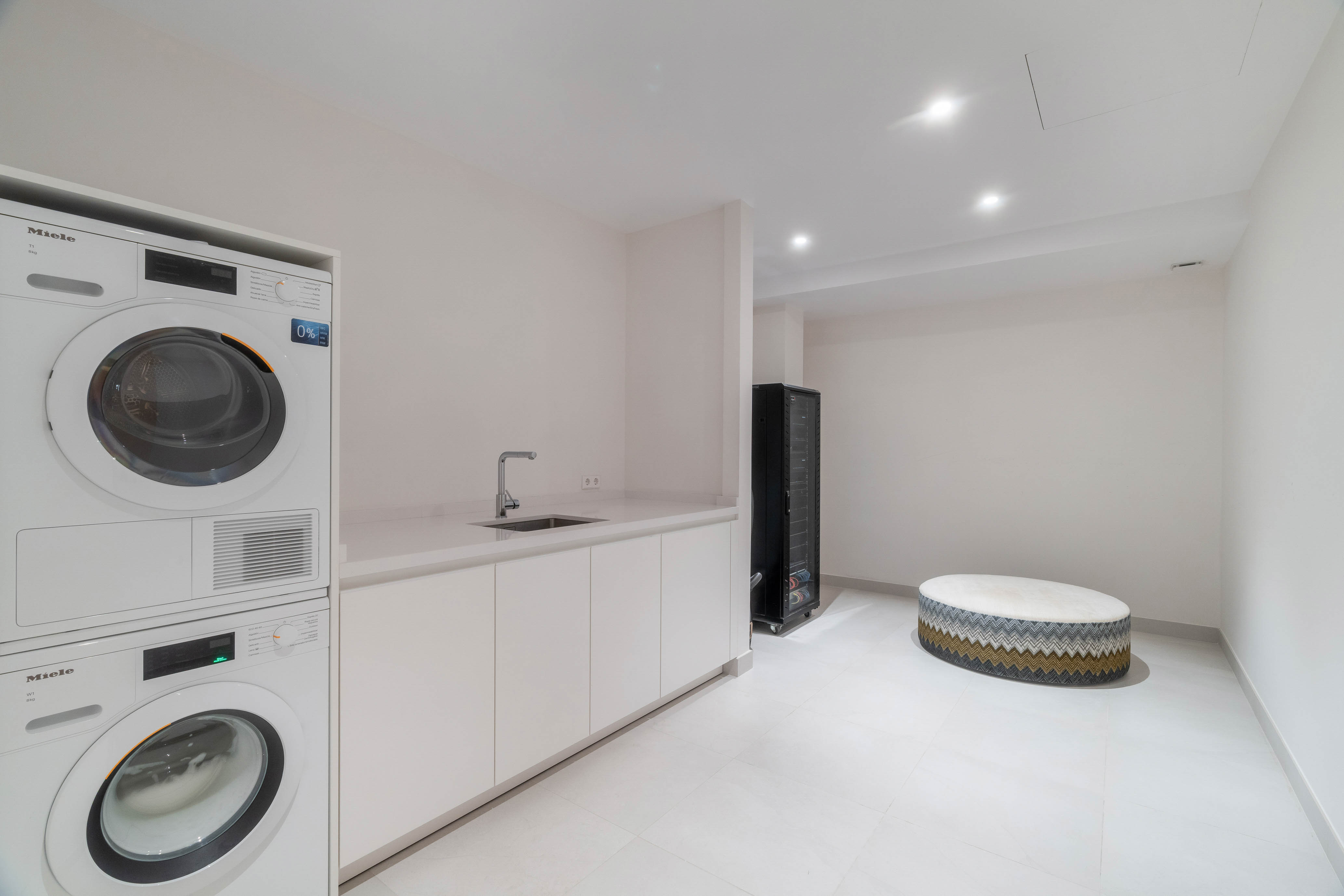 Villa · Marbella · (885-00372P)