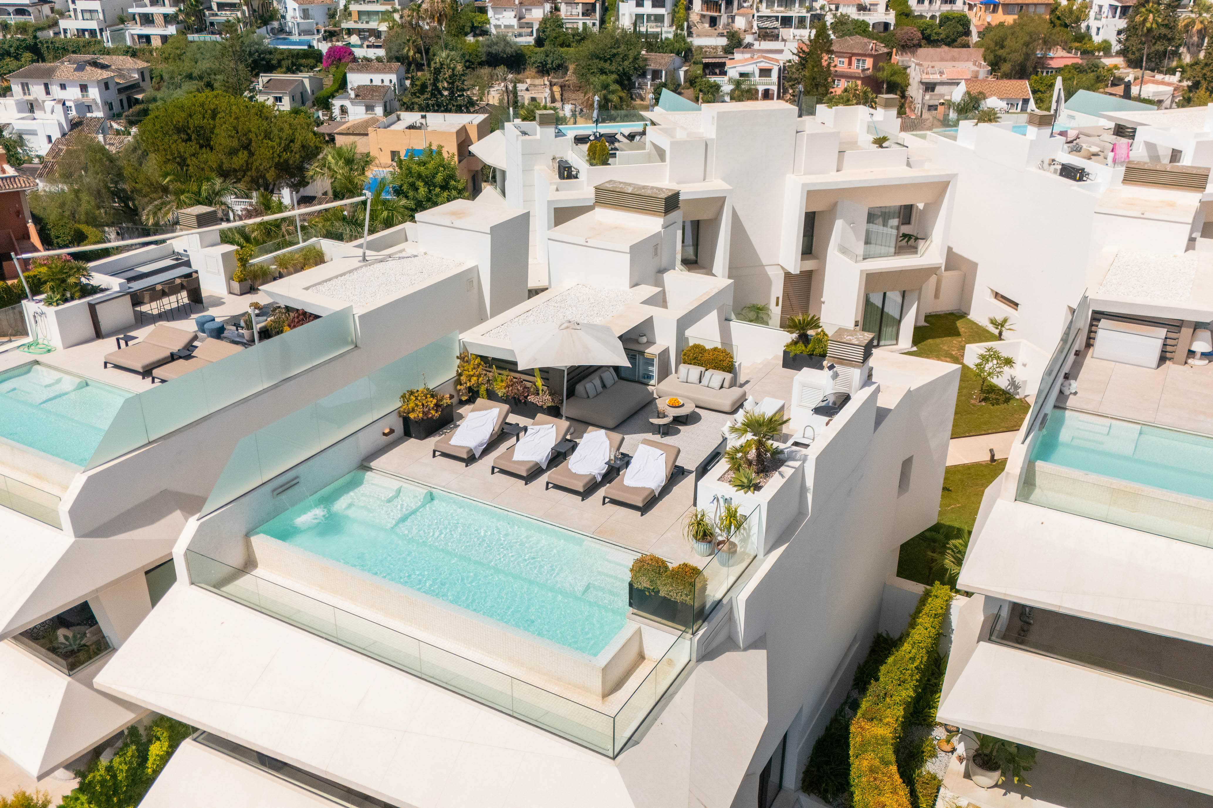 Villa · Marbella · (885-00372P)
