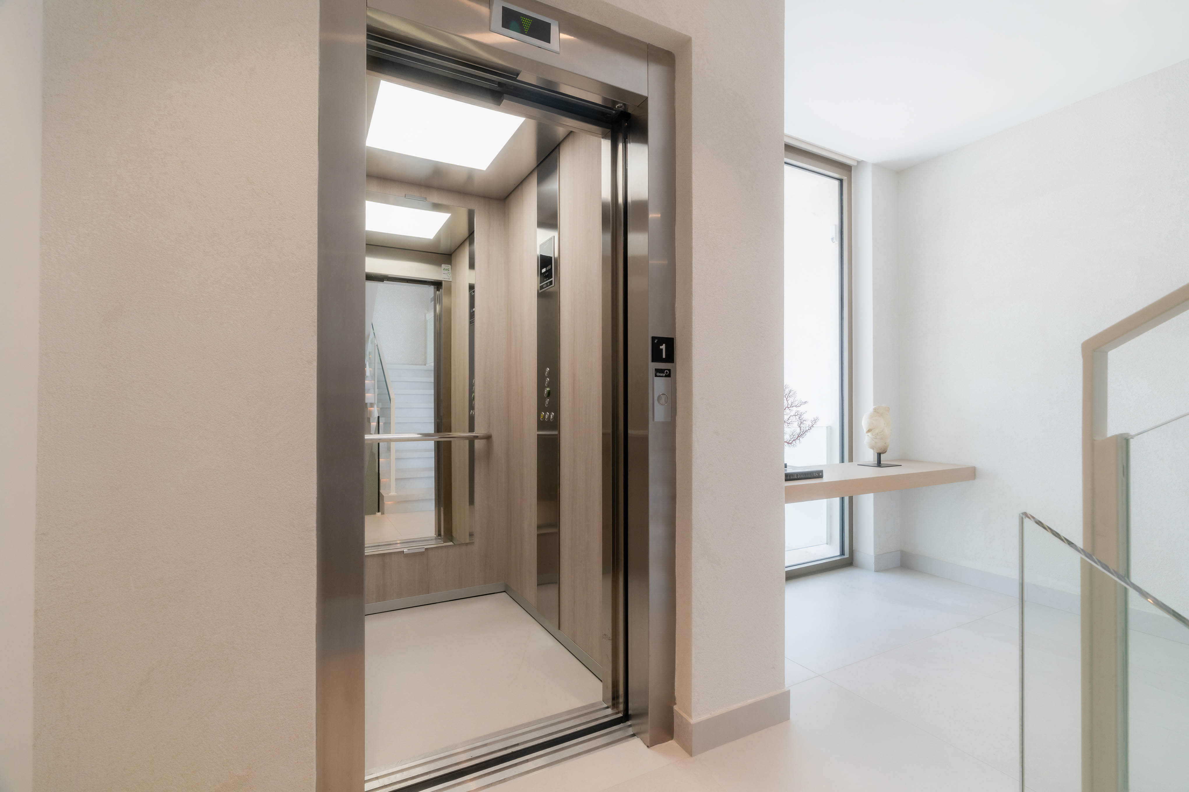 Villa · Marbella · (885-00372P)