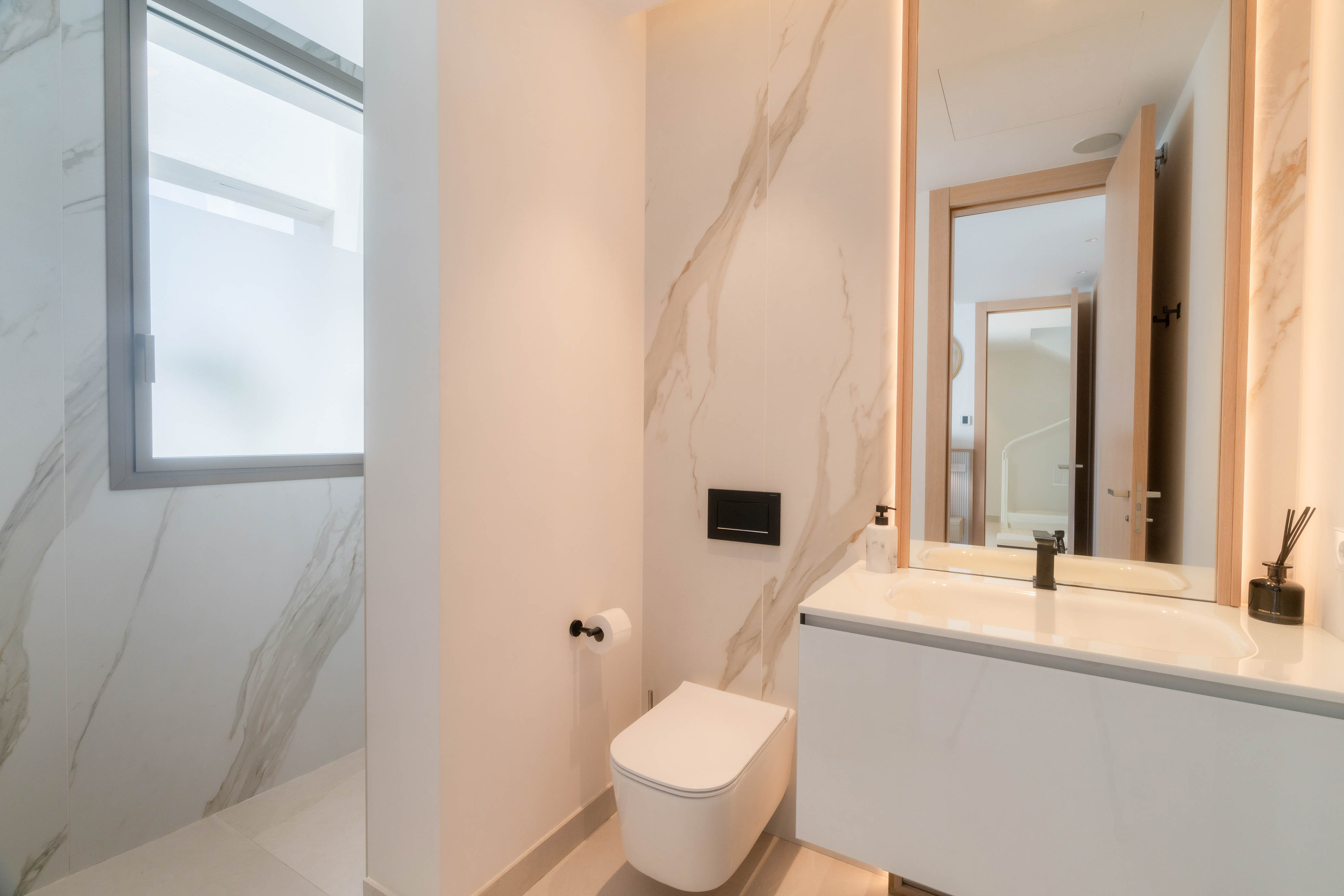 Villa · Marbella · (885-00372P)