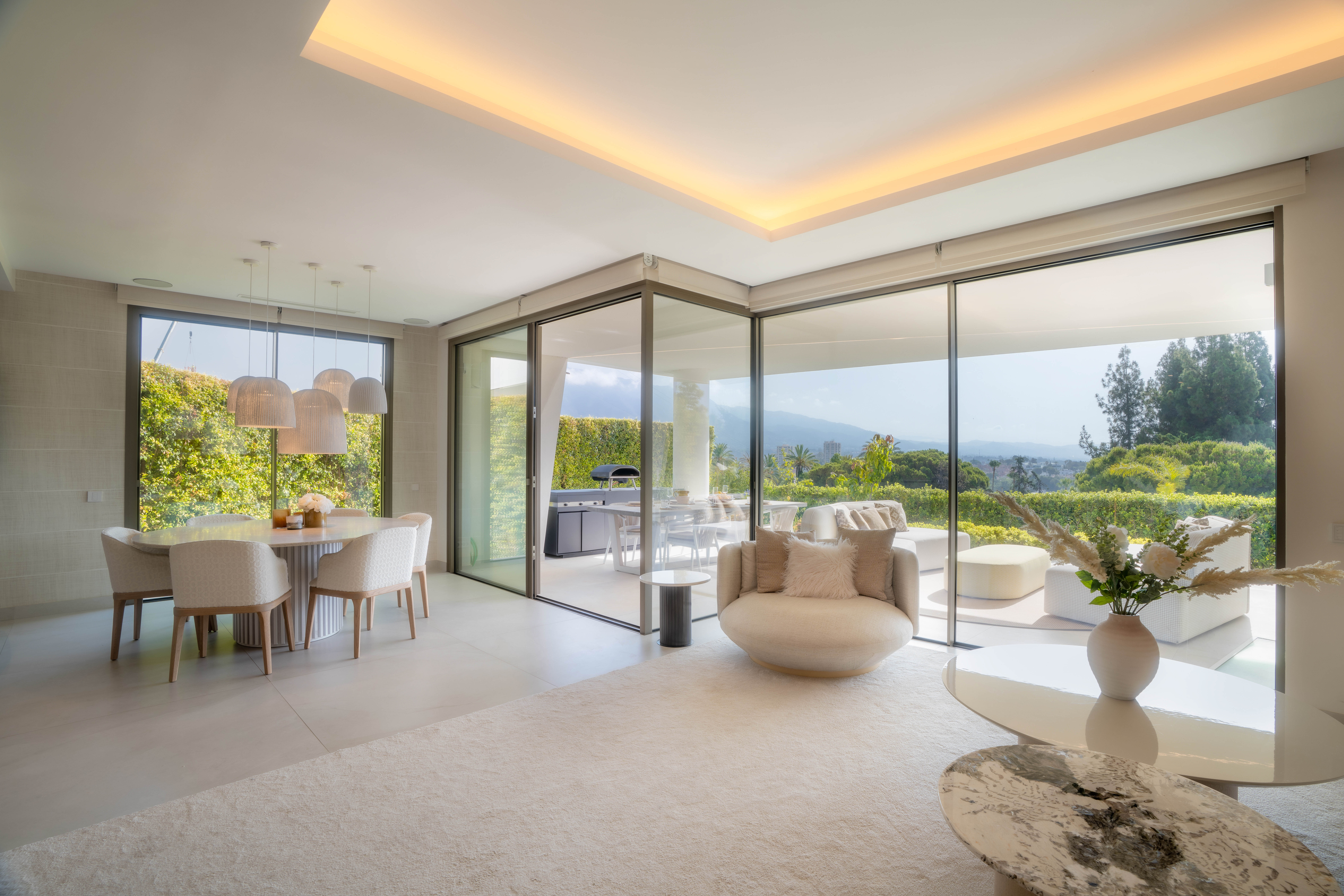 Villa · Marbella · (885-00372P)