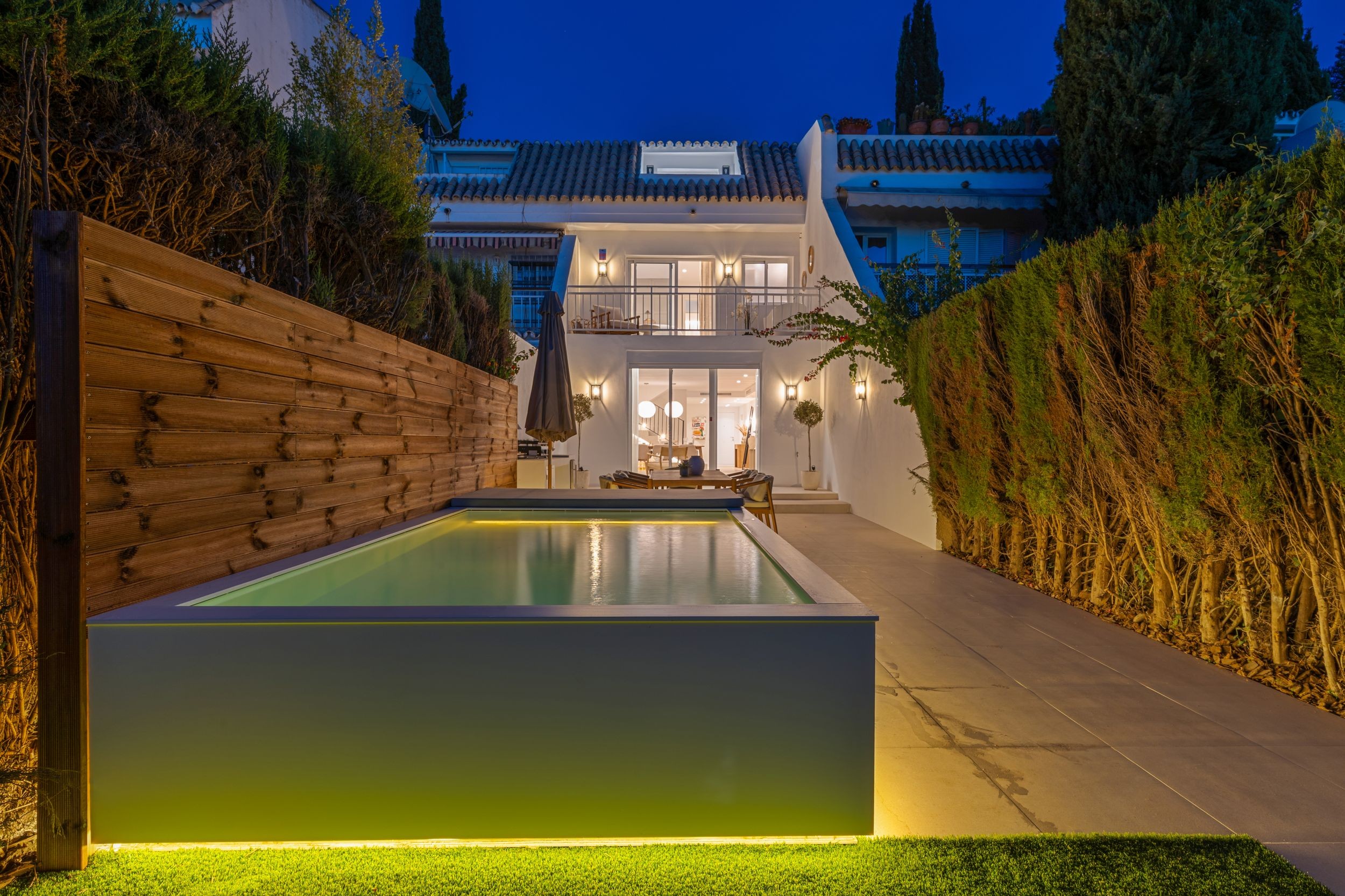Town House · Marbella · (885-00468P)
