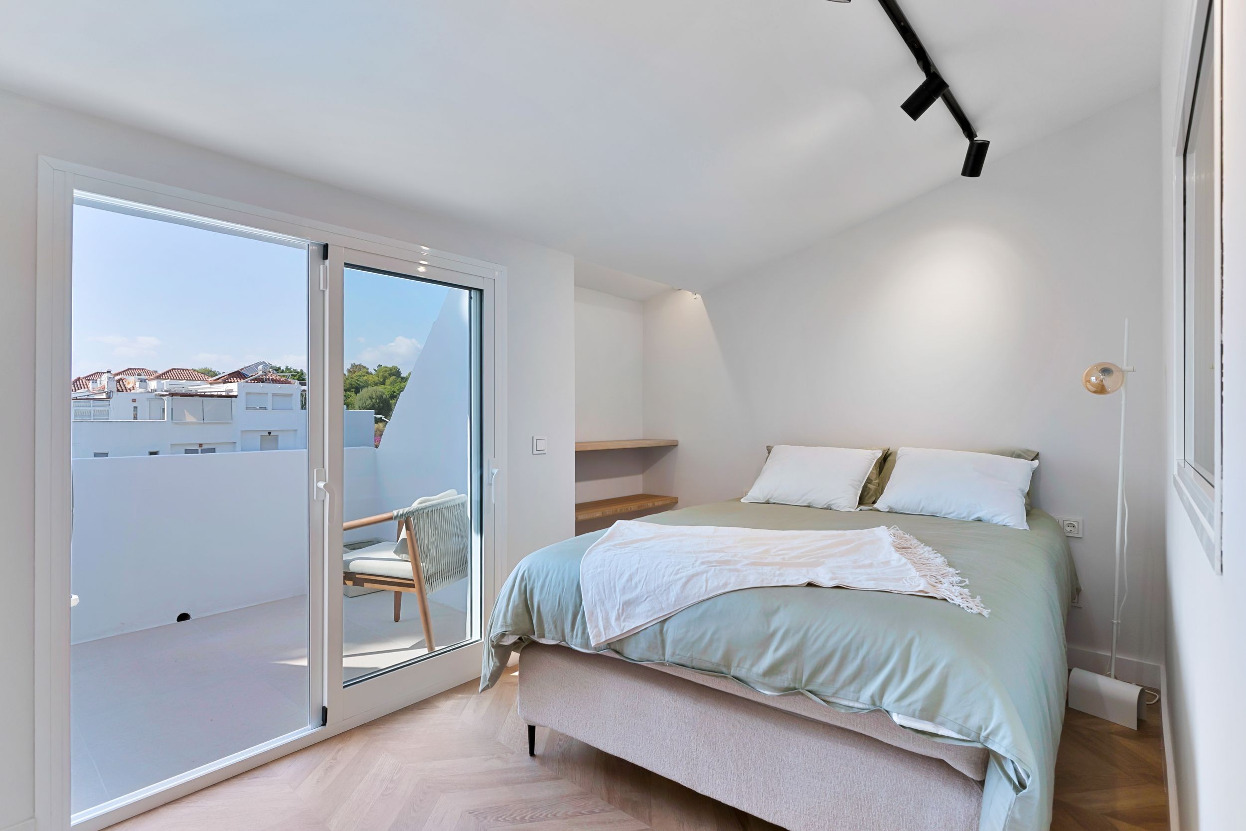 Town House · Marbella · (885-00468P)