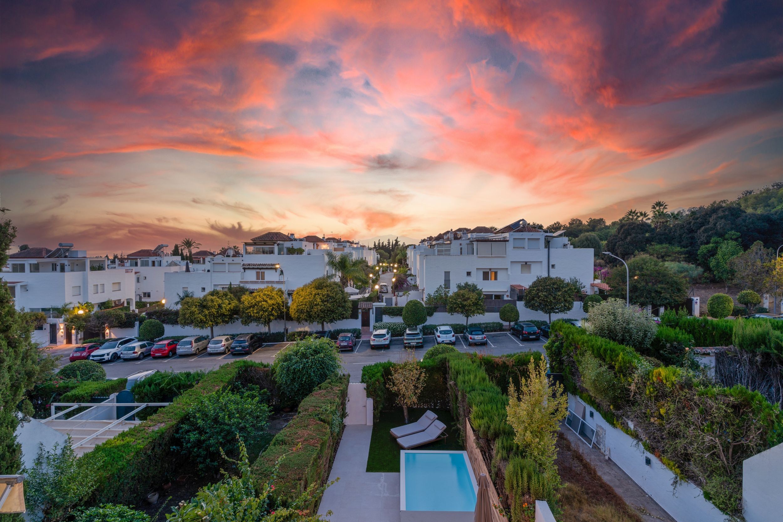 Town House · Marbella · (885-00468P)