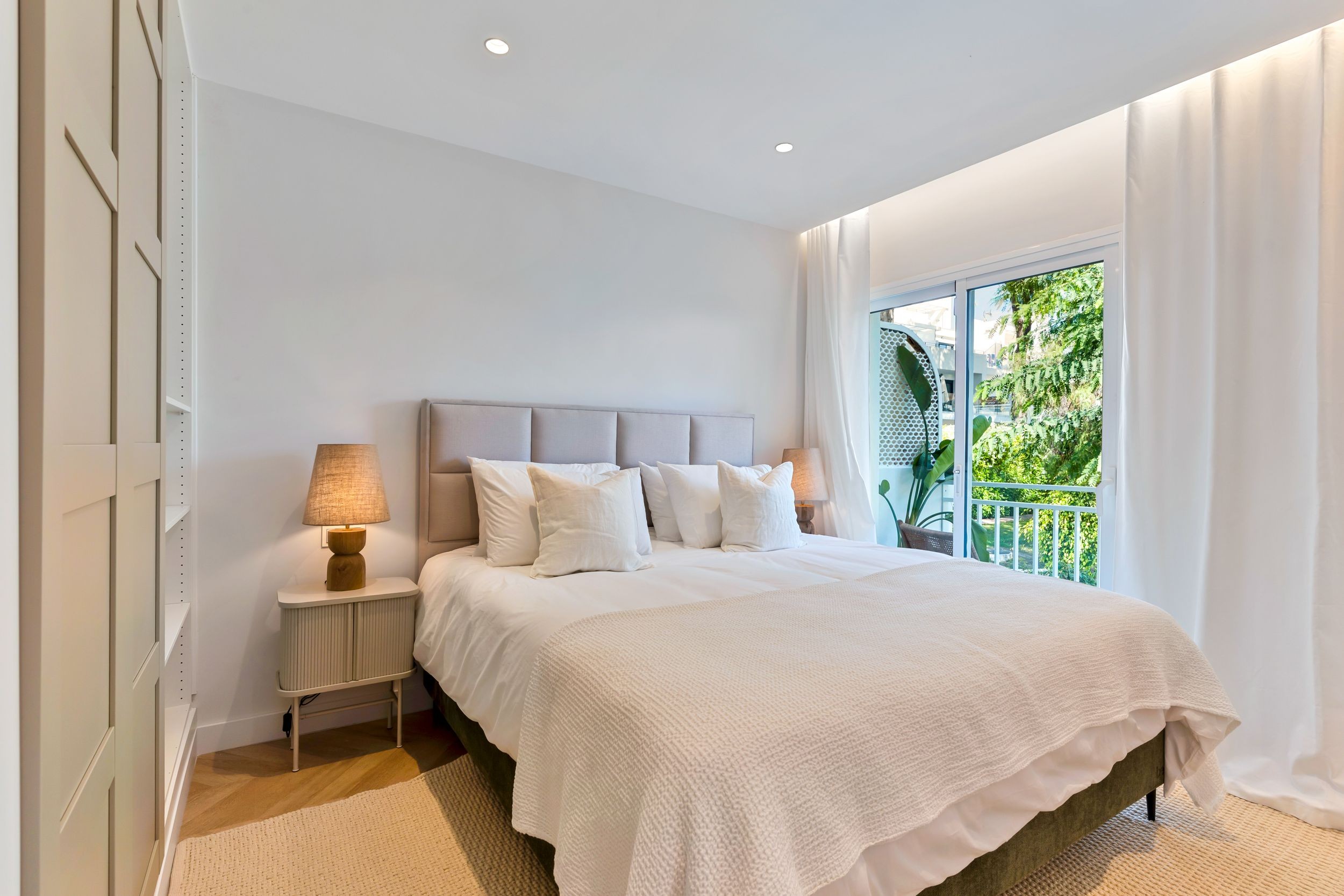 Town House · Marbella · (885-00468P)