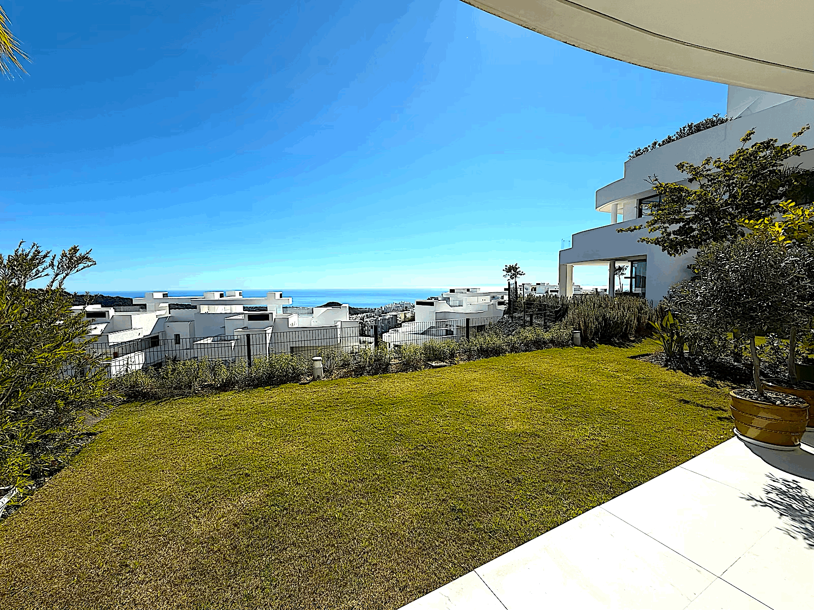 Ground Floor Apartment · Ojen · (R5311585)