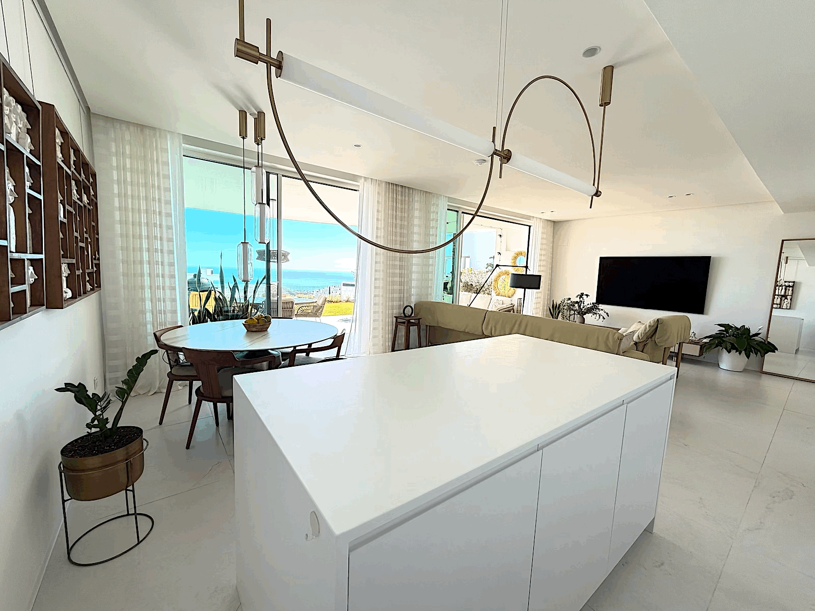 Ground Floor Apartment · Ojen · (R5311585)