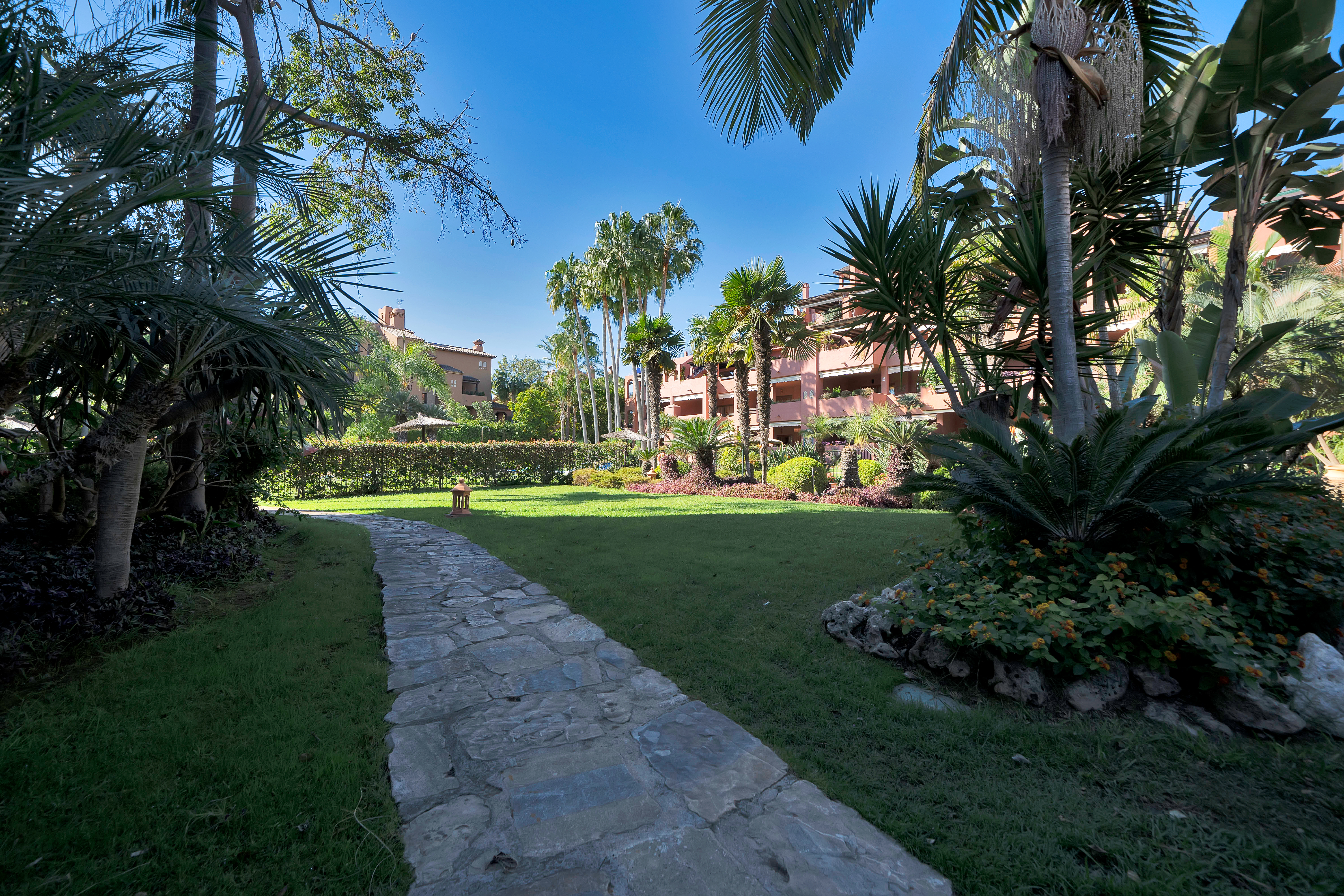 Triplex · San Pedro de Alcantara · (bella00193)
