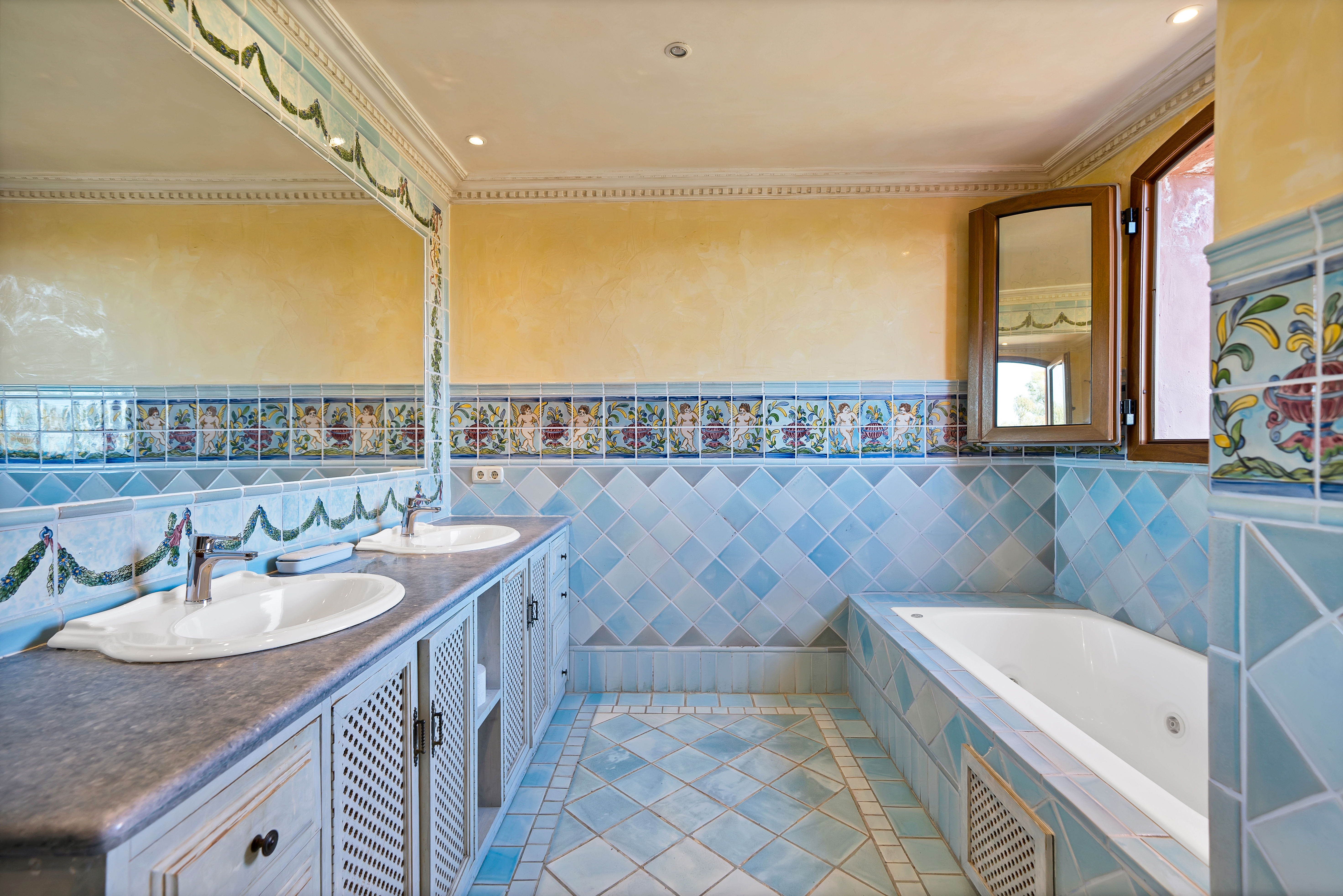 Triplex · San Pedro de Alcantara · (bella00193)