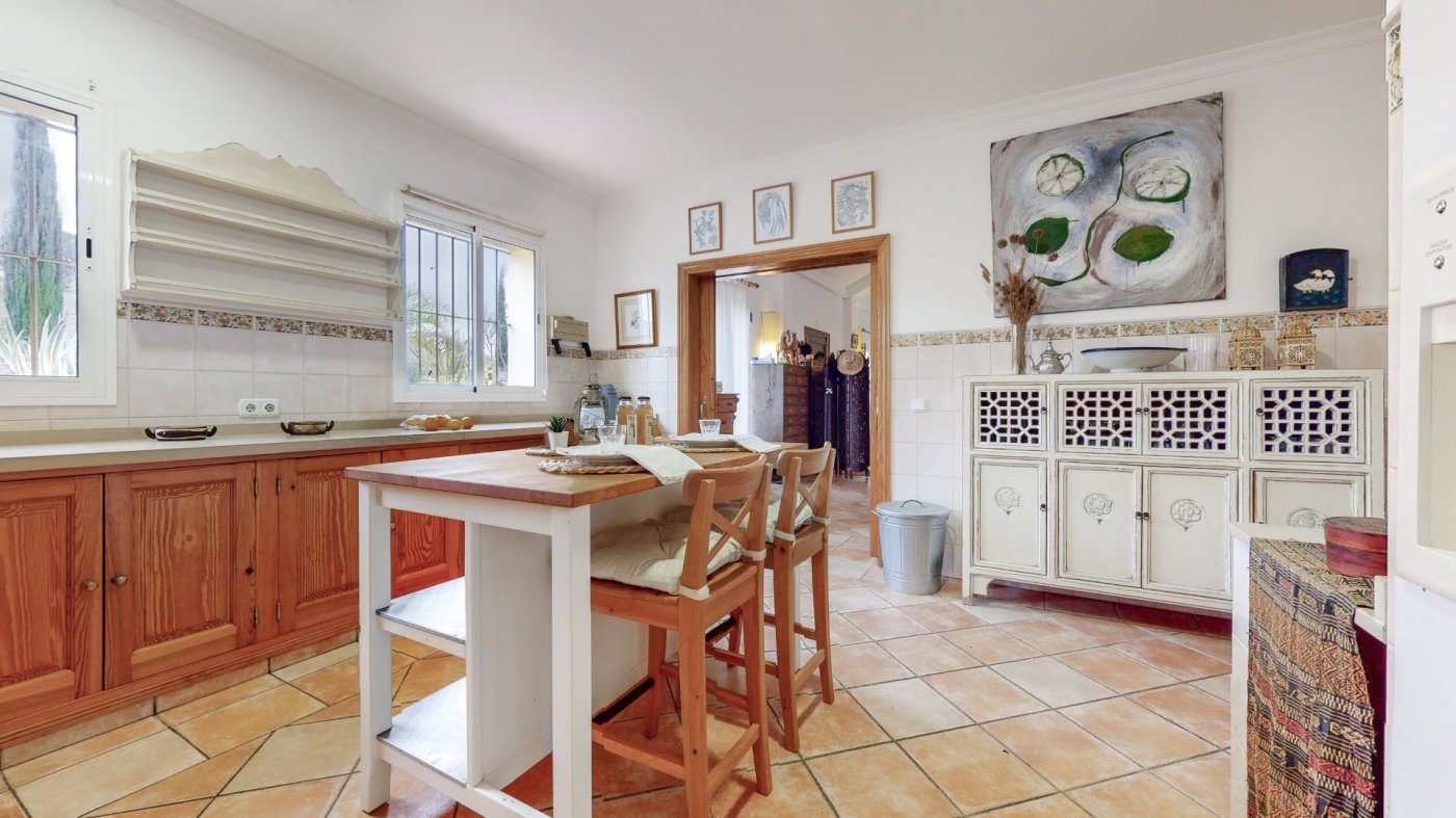 Villa · San Martin del Tesorillo · (bella0008)