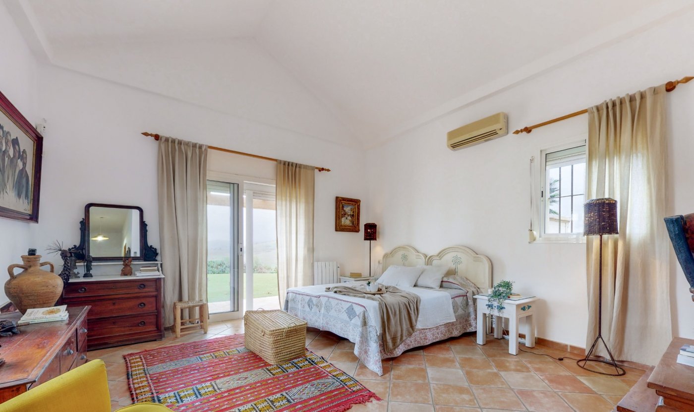 Villa · San Martin del Tesorillo · (bella0008)