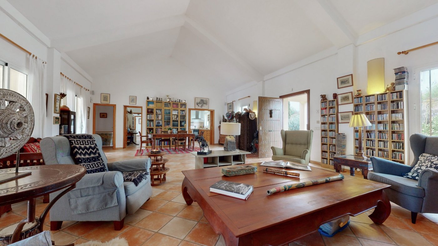 Villa · San Martin del Tesorillo · (bella0008)