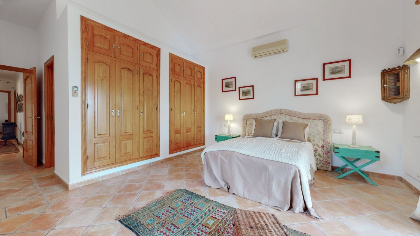 Villa · San Martin del Tesorillo · (bella0008)