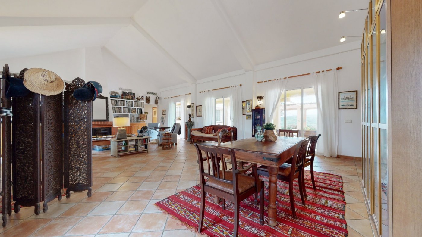 Villa · San Martin del Tesorillo · (bella0008)