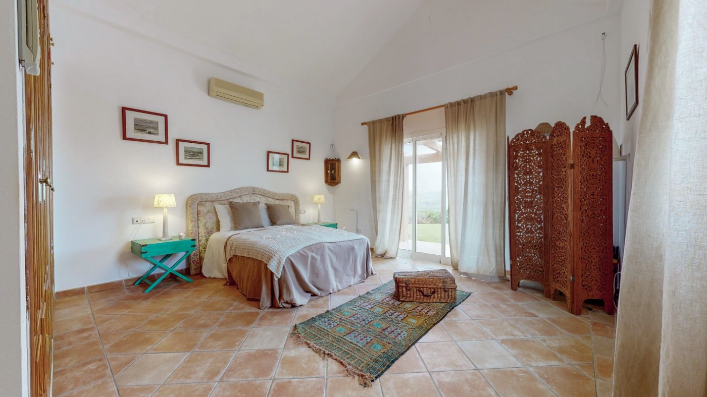 Villa · San Martin del Tesorillo · (bella0008)