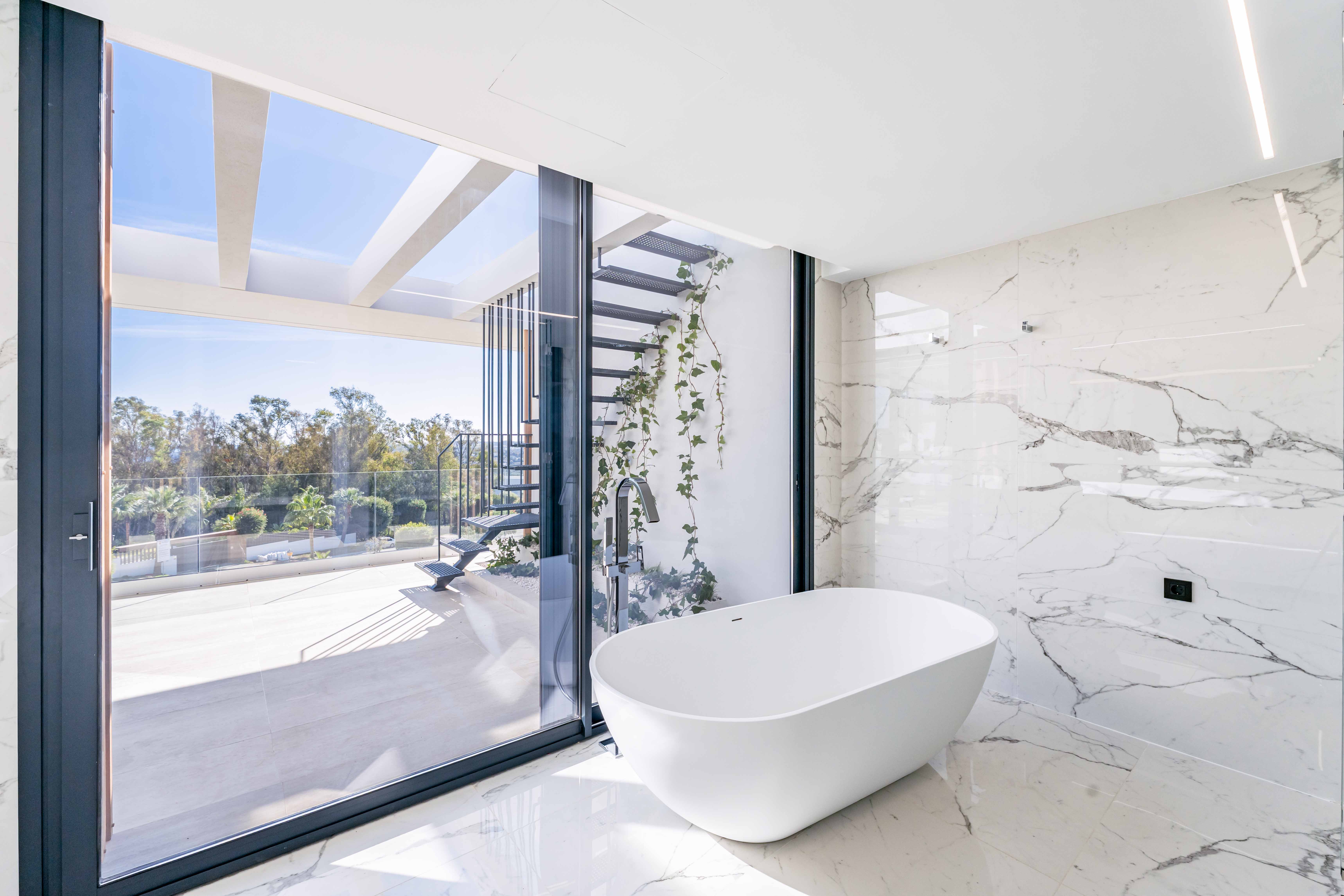 Villa · Sotogrande · (RH33)