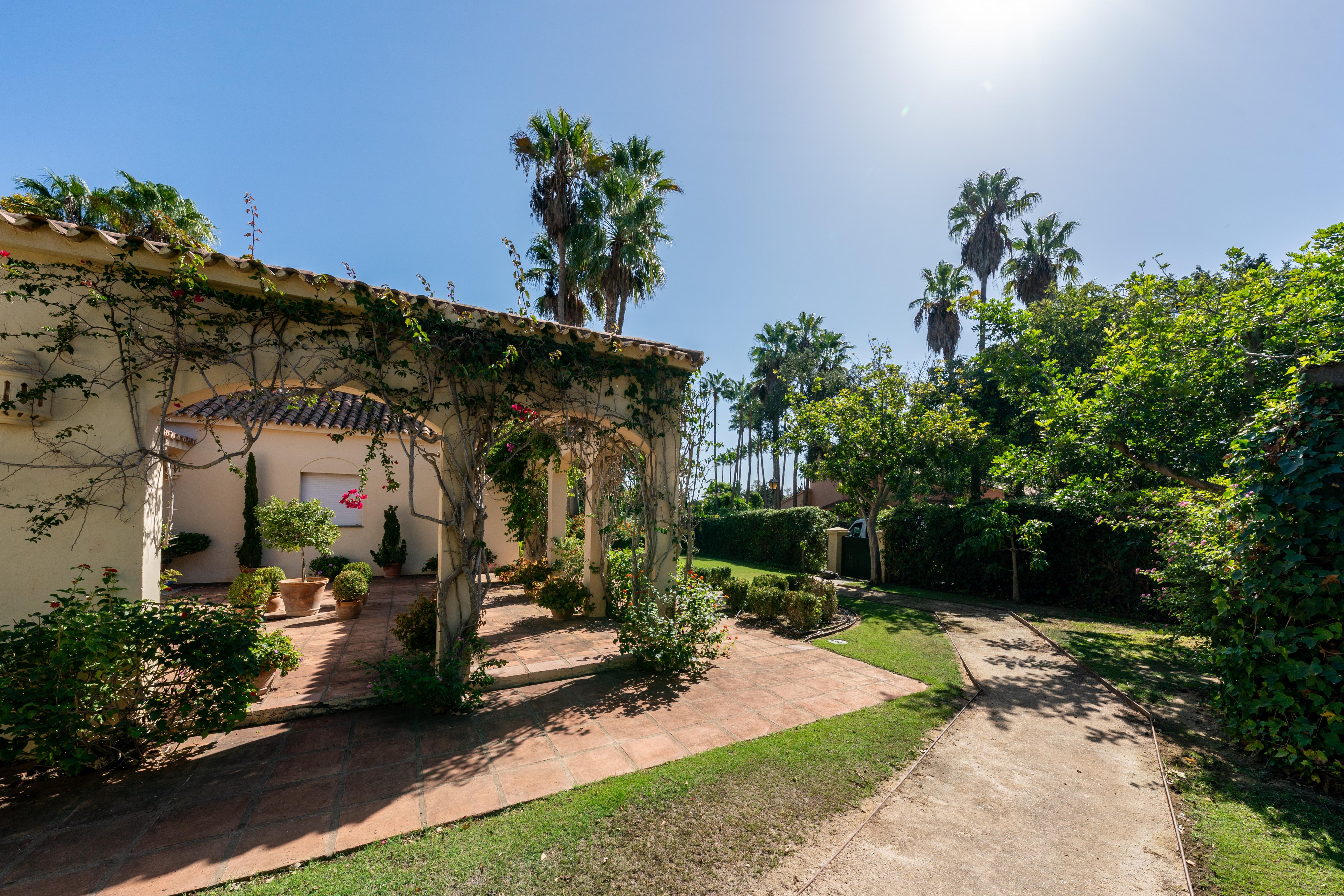 Villa · Sotogrande · (RH47)