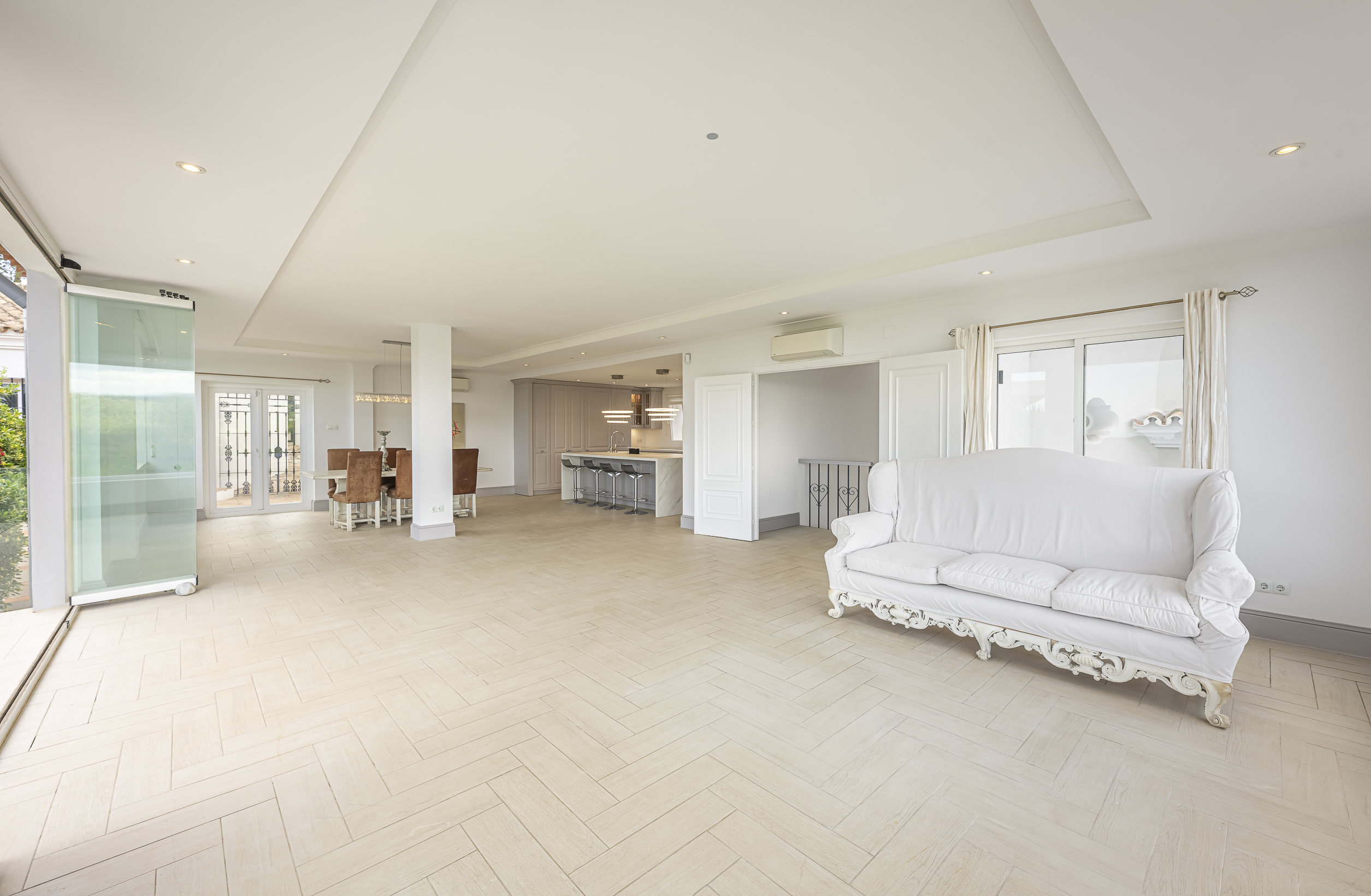 Villa · Sotogrande · (RH1234)