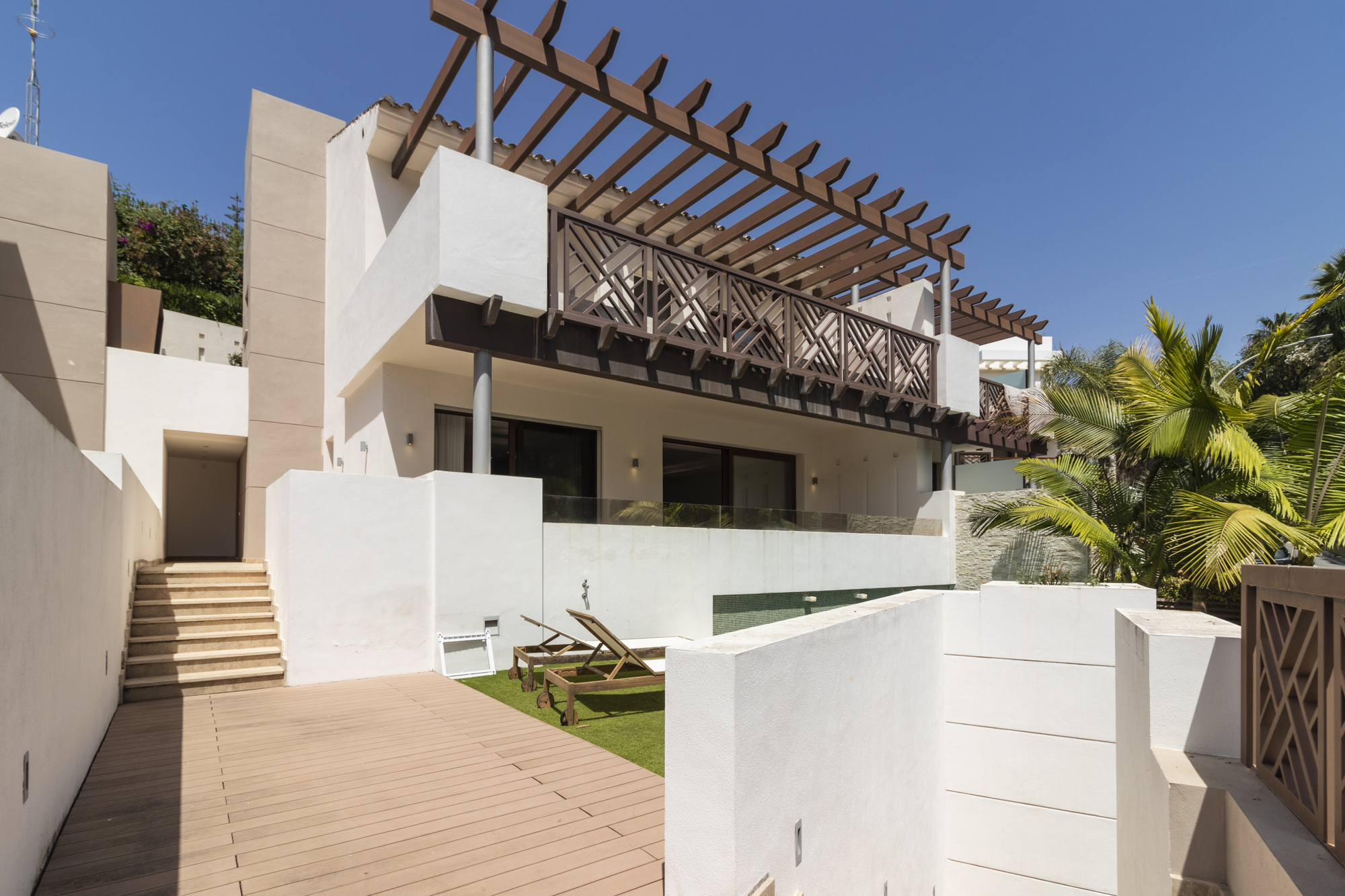 Semi Detached House · Marbella · (963-00004P)