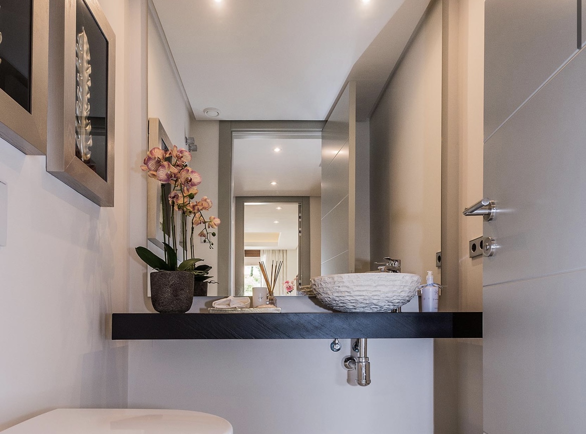 Semi Detached House · Marbella · (963-00004P)