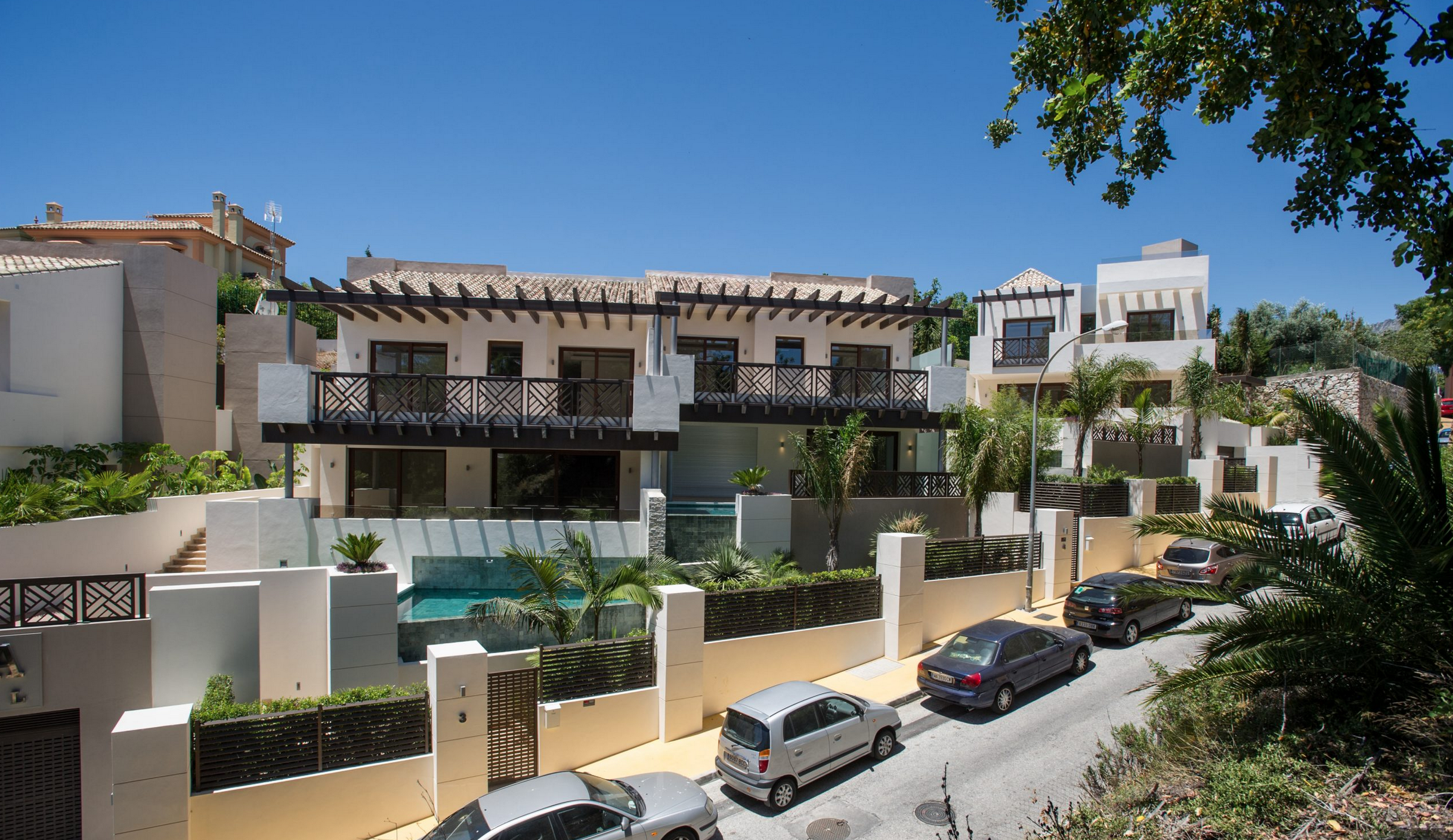 Semi Detached House · Marbella · (963-00004P)