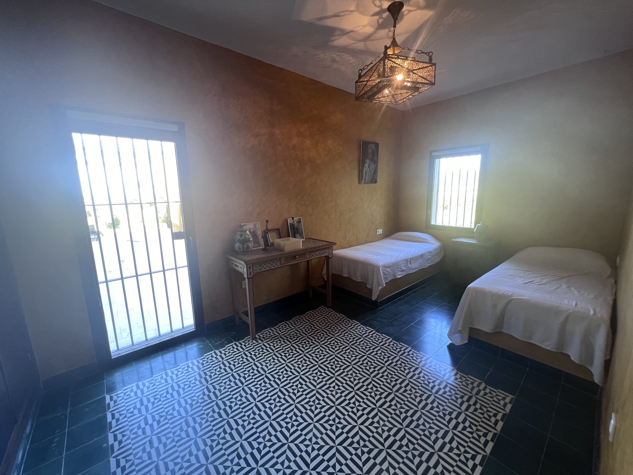 Villa · Tarifa · (963-00221P)