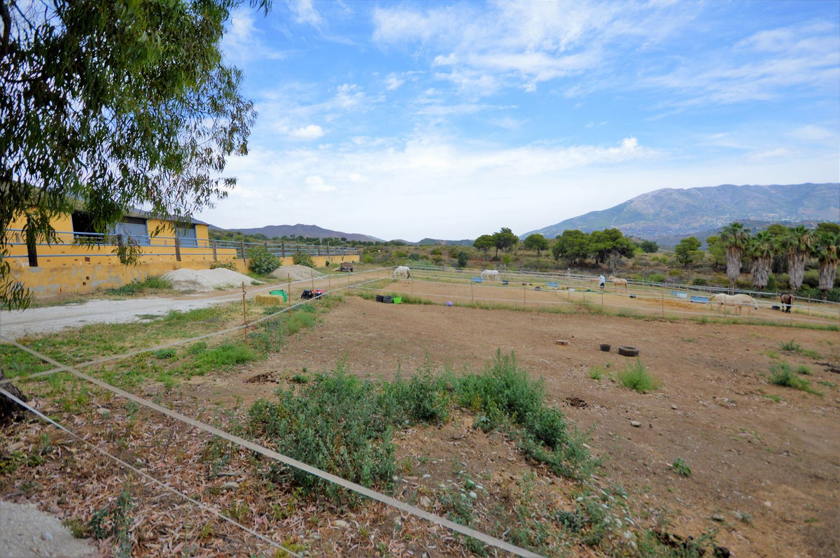 Finca · Mijas · (R4332358)