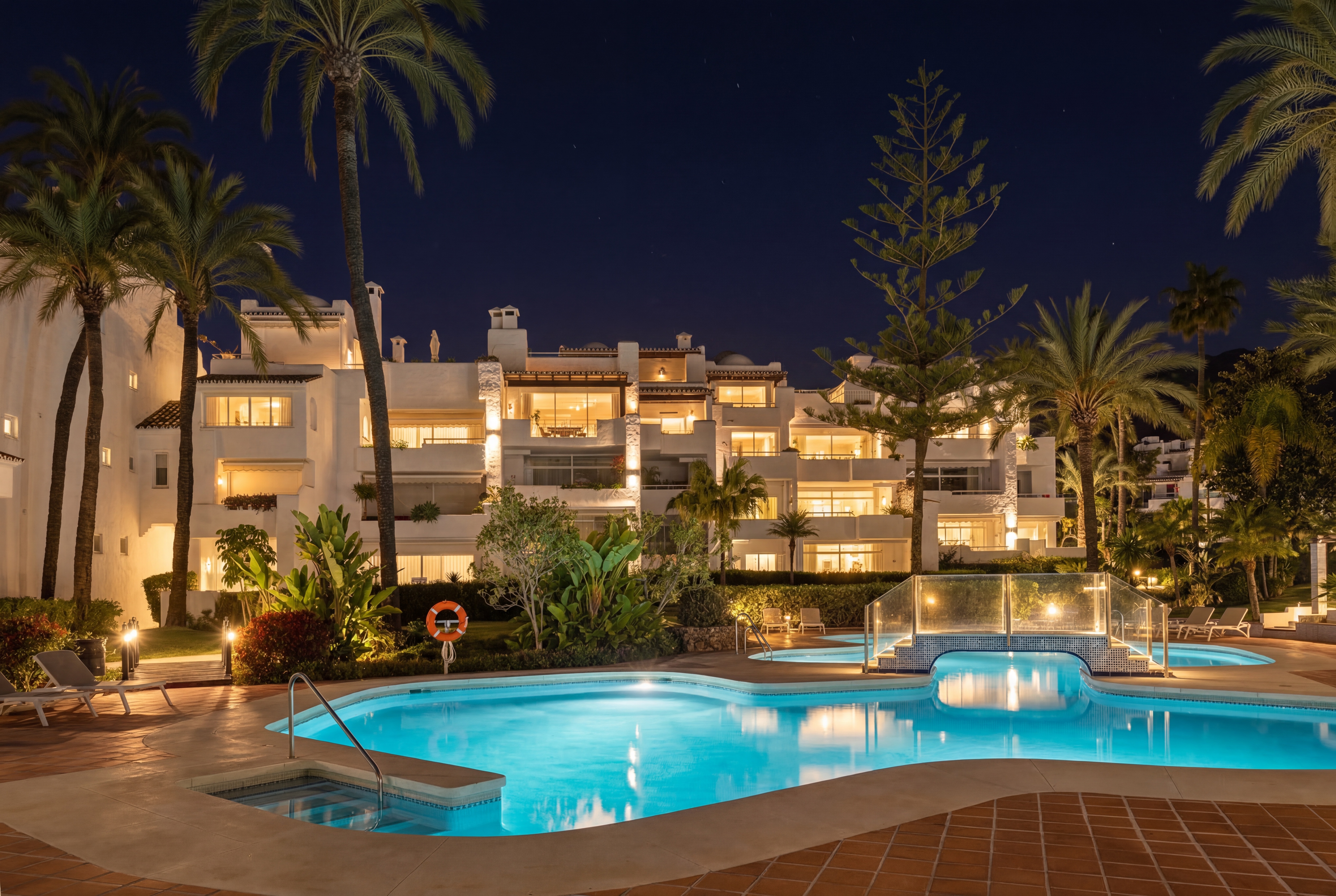 Duplex Penthouse · Marbella · (ESNY003)